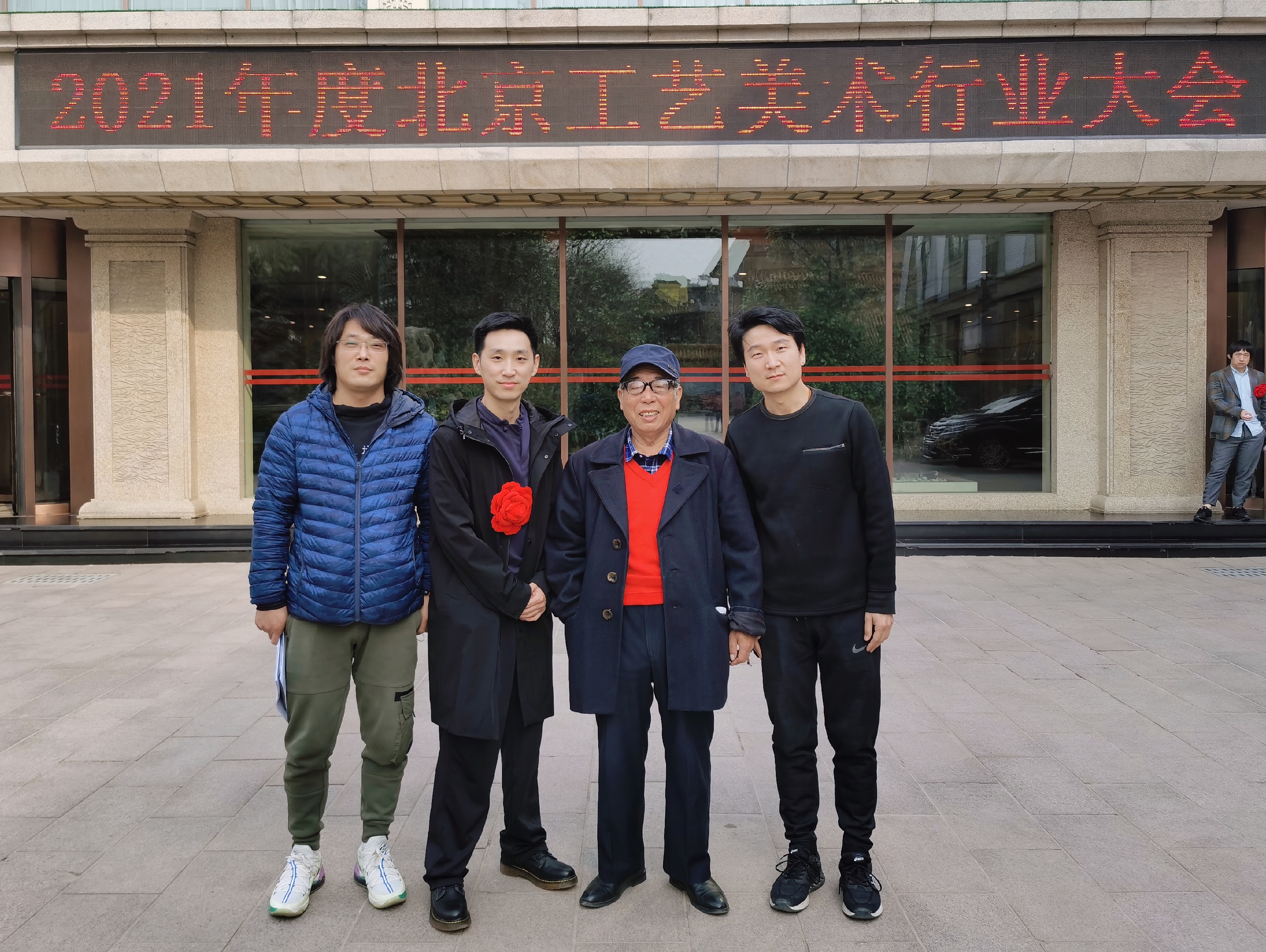 杨立群(杨立群老师)